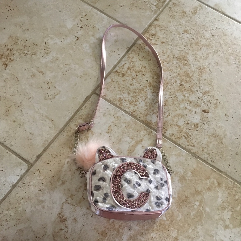 C letter purse (justice) w/ extras